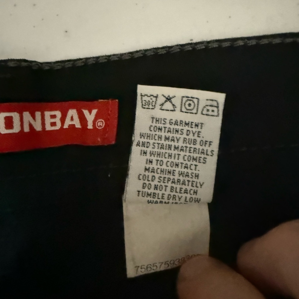 Unionbay Women's Juniors Size 7 Black Long Shorts - Picture 6 of 7
